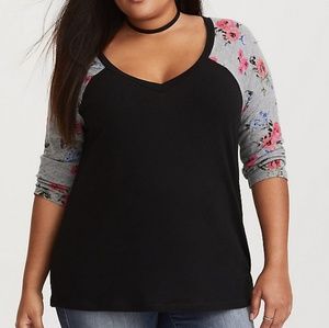 Torrid•1x•Black & Floral Raglan Classic Fit Tee